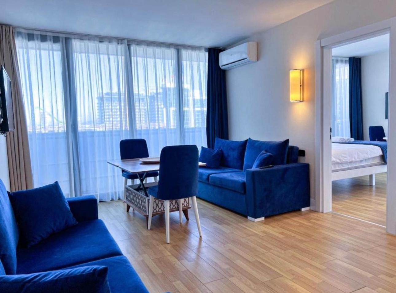 Orbi City Apartment With Sea View Batoemi Buitenkant foto