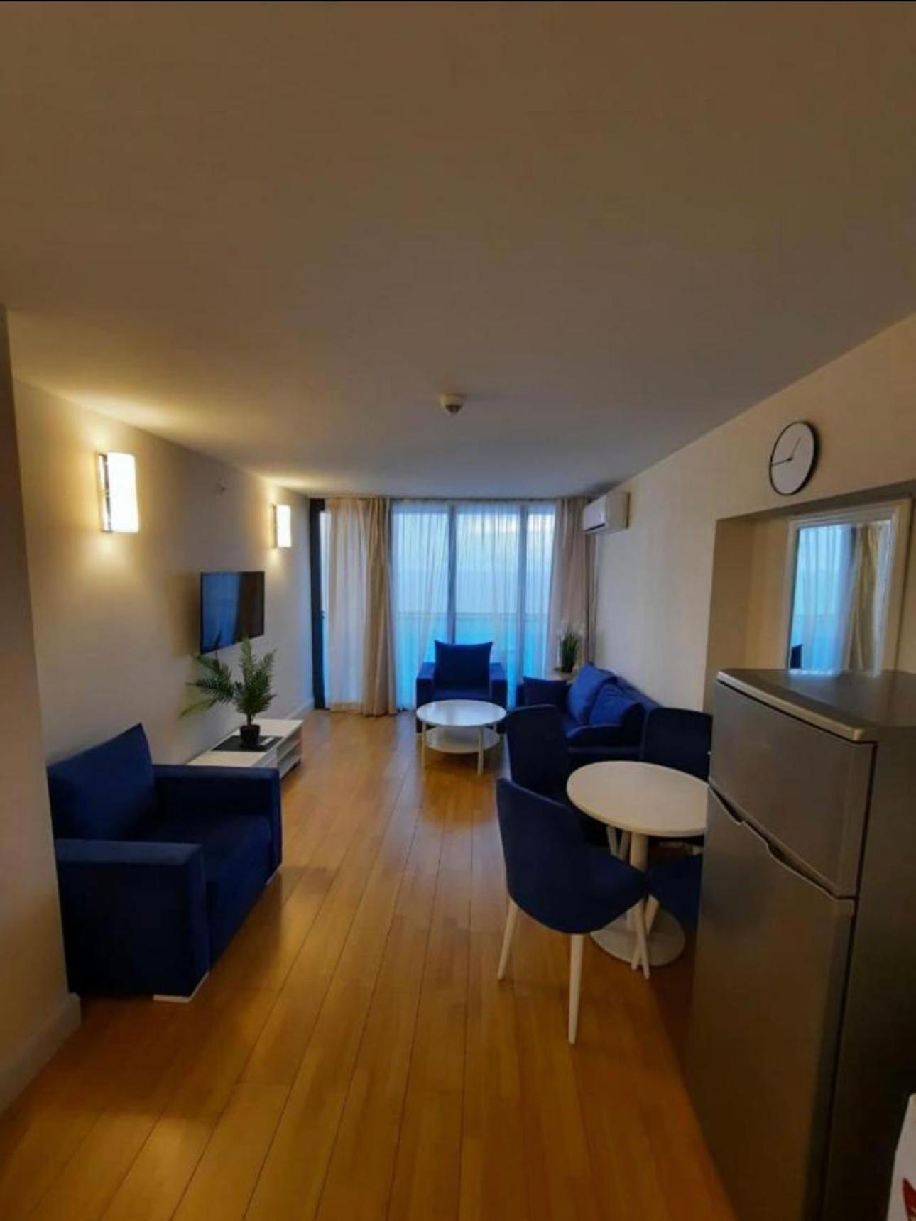Orbi City Apartment With Sea View Batoemi Buitenkant foto